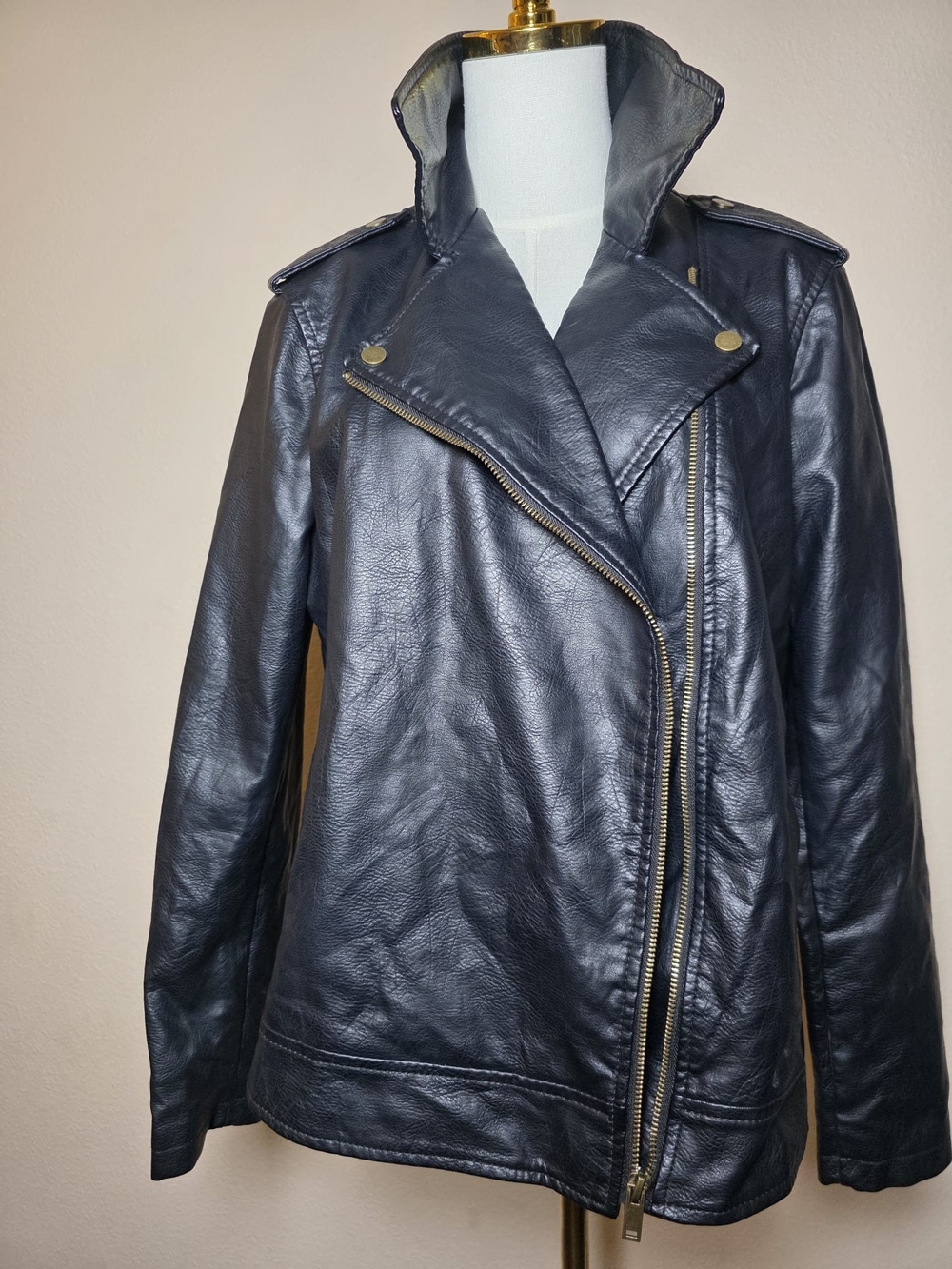 Universal Thread Women's L Black Faux Leather Quilted Moto Biker Jacket - Picture 5 of 7